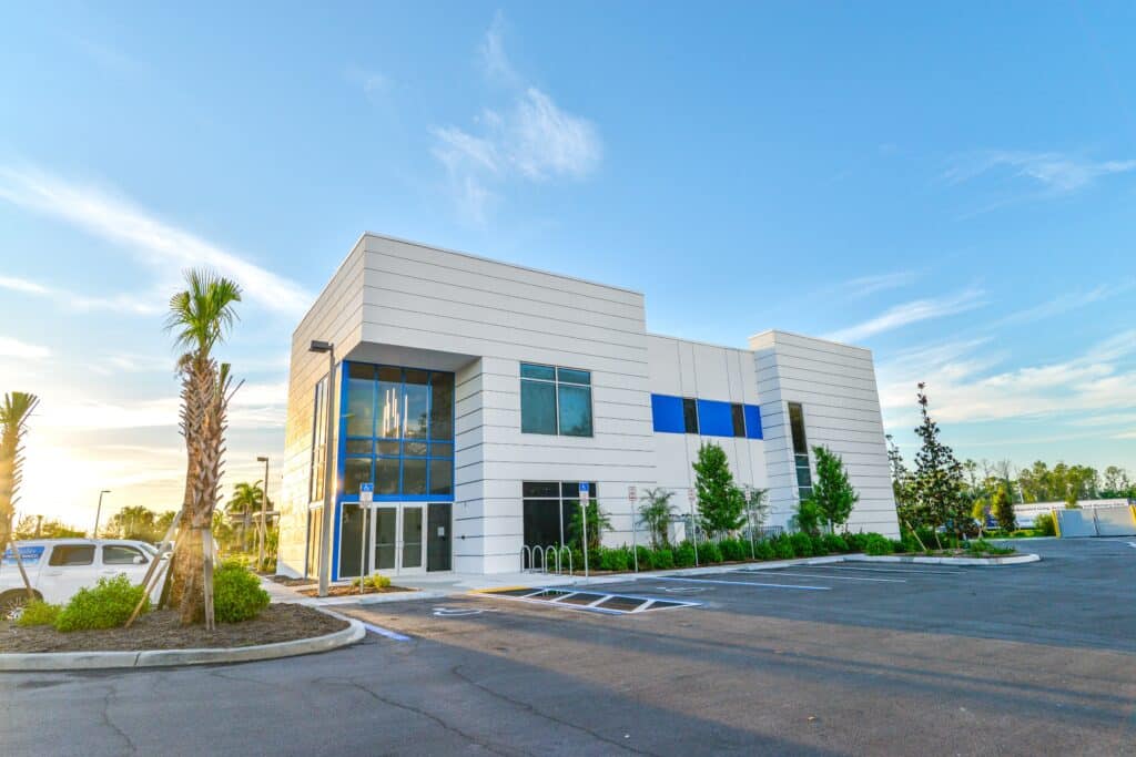 Joint Replacement Institute - DeAngelis Diamond